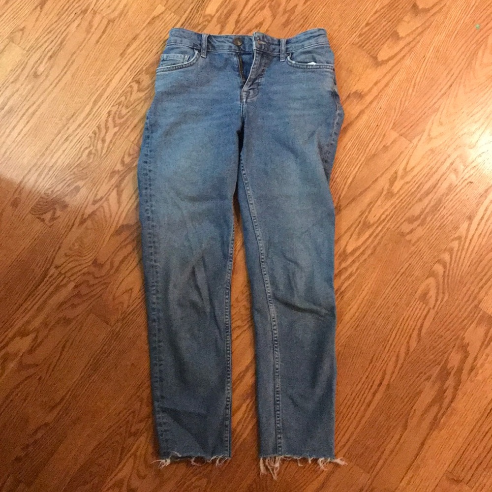 BDG High waisted, cut off jeans